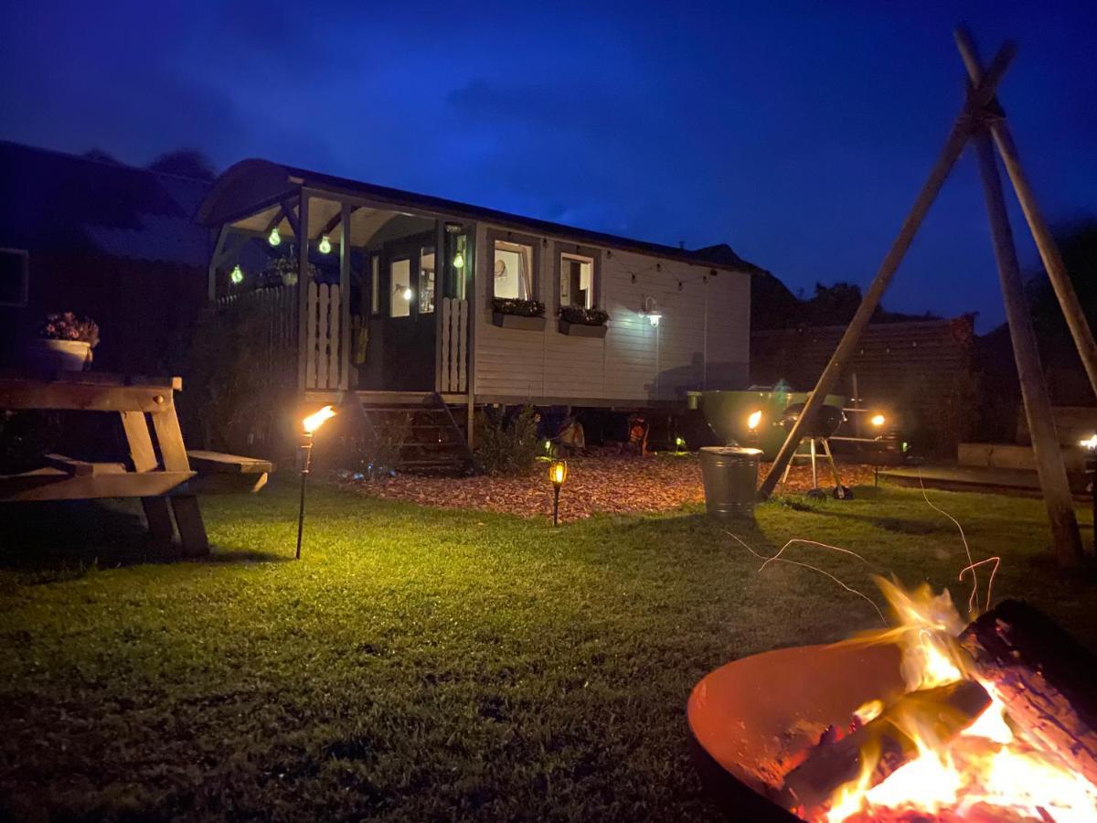 Pipowagen Mammaloe Bed & Breakfast Wijhe Luaran gambar